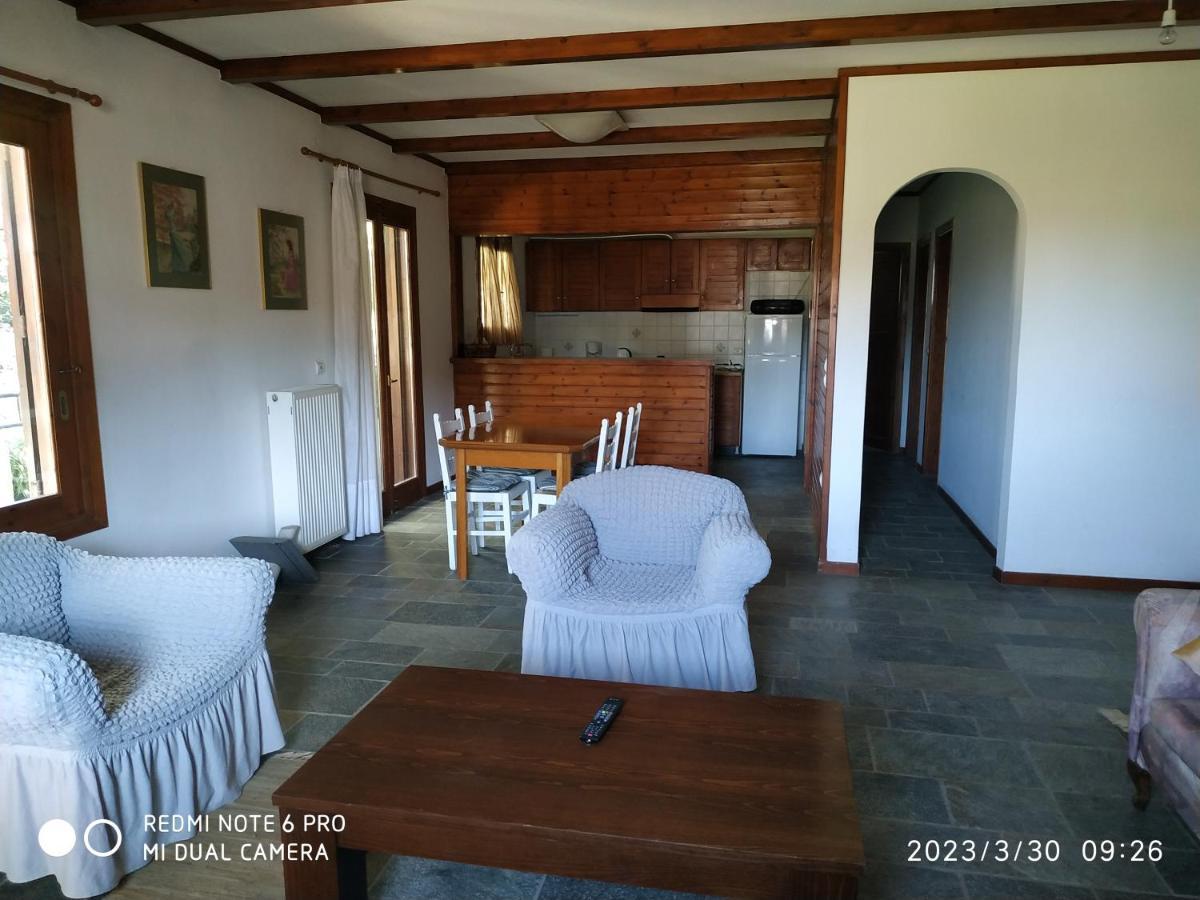 House By The Sea Villa อาร์เตมีดา ภายนอก รูปภาพ