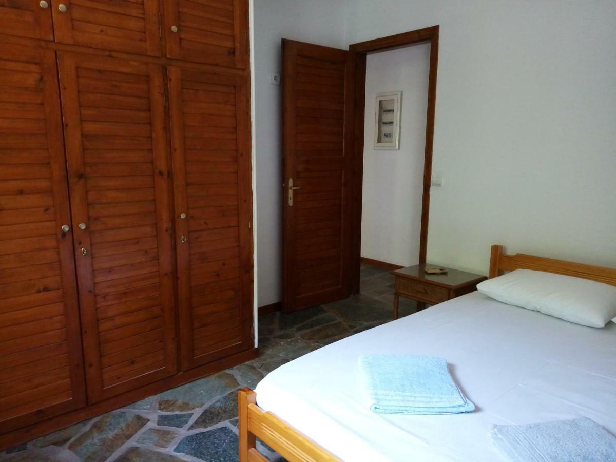 House By The Sea Villa อาร์เตมีดา ภายนอก รูปภาพ